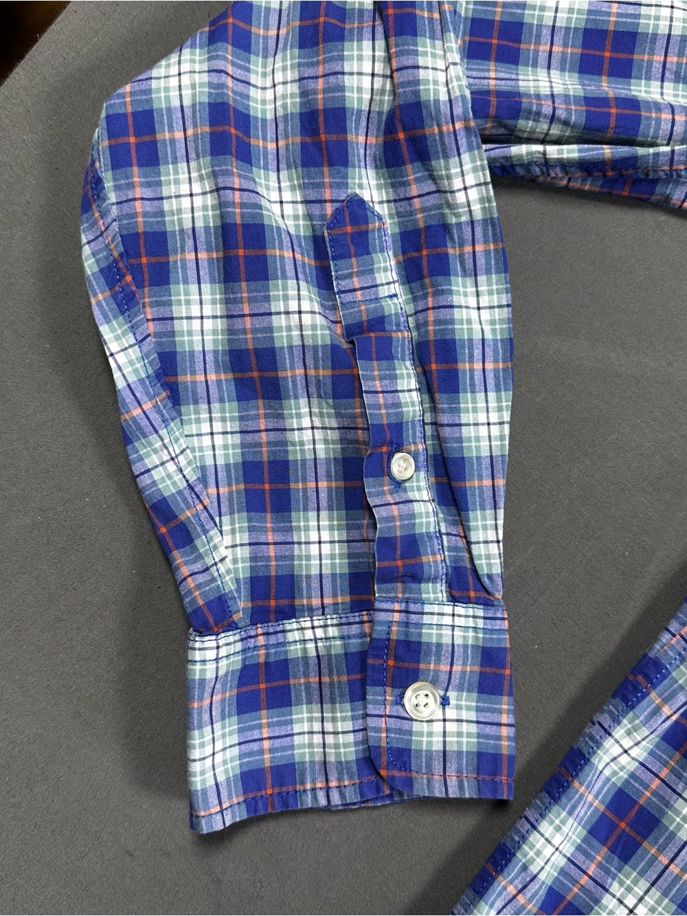 GAP Men's Medium Standard Fit Long Sleeve Plaid Button Down Shirt Blue - Picture 9 of 12
